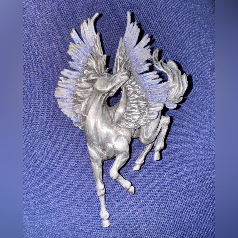 1980’s JJ Fantasy Collection Large Glitter Pegasus Brooch